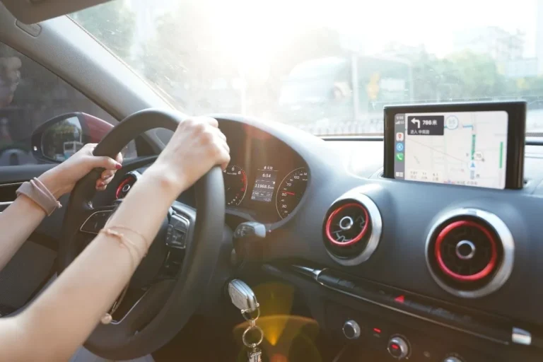 Le secret pour une expérience parfaite avec Google Maps et Waze sur Android Auto