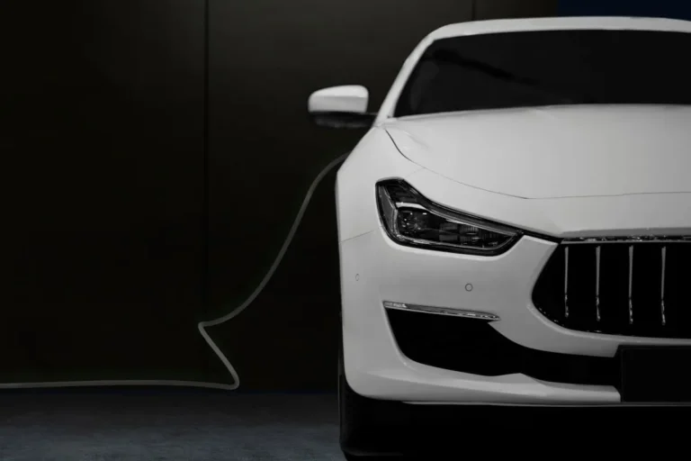 top-5-des-voitures-electriques-qui-battent-des-records-dautonomie-la-troisieme-est-incroyable