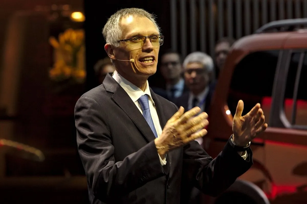 demission-de-carlos-tavares-le-groupe-stellantis-va-t-il-survivre