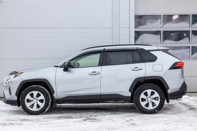 la-voiture-hybride-preferee-des-francaisen-2024-pourrait-bien-vous-surprendre
