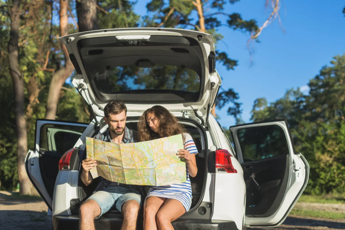 voyages-longue-distance-6-conseils-pour-bien-preparer-sa-voiture-avant-de-partir